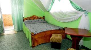 Гостиница Mini Hotel Uyut Утес Бюджетный двухместный номер с 1 кроватью-2
